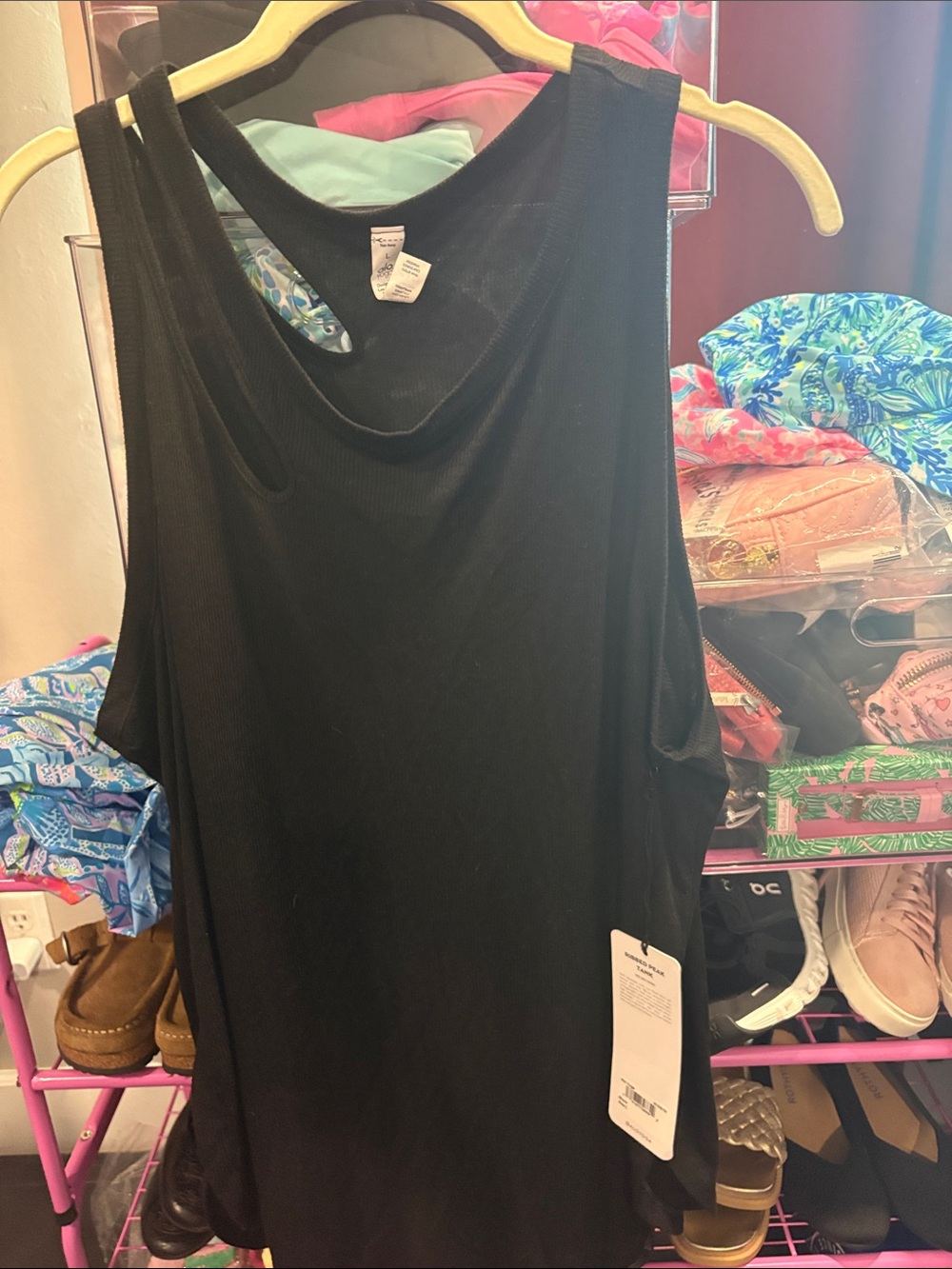 ALO Yoga Black Ribbed Peak Tank Top - Sleeveless Workout Staple NWT